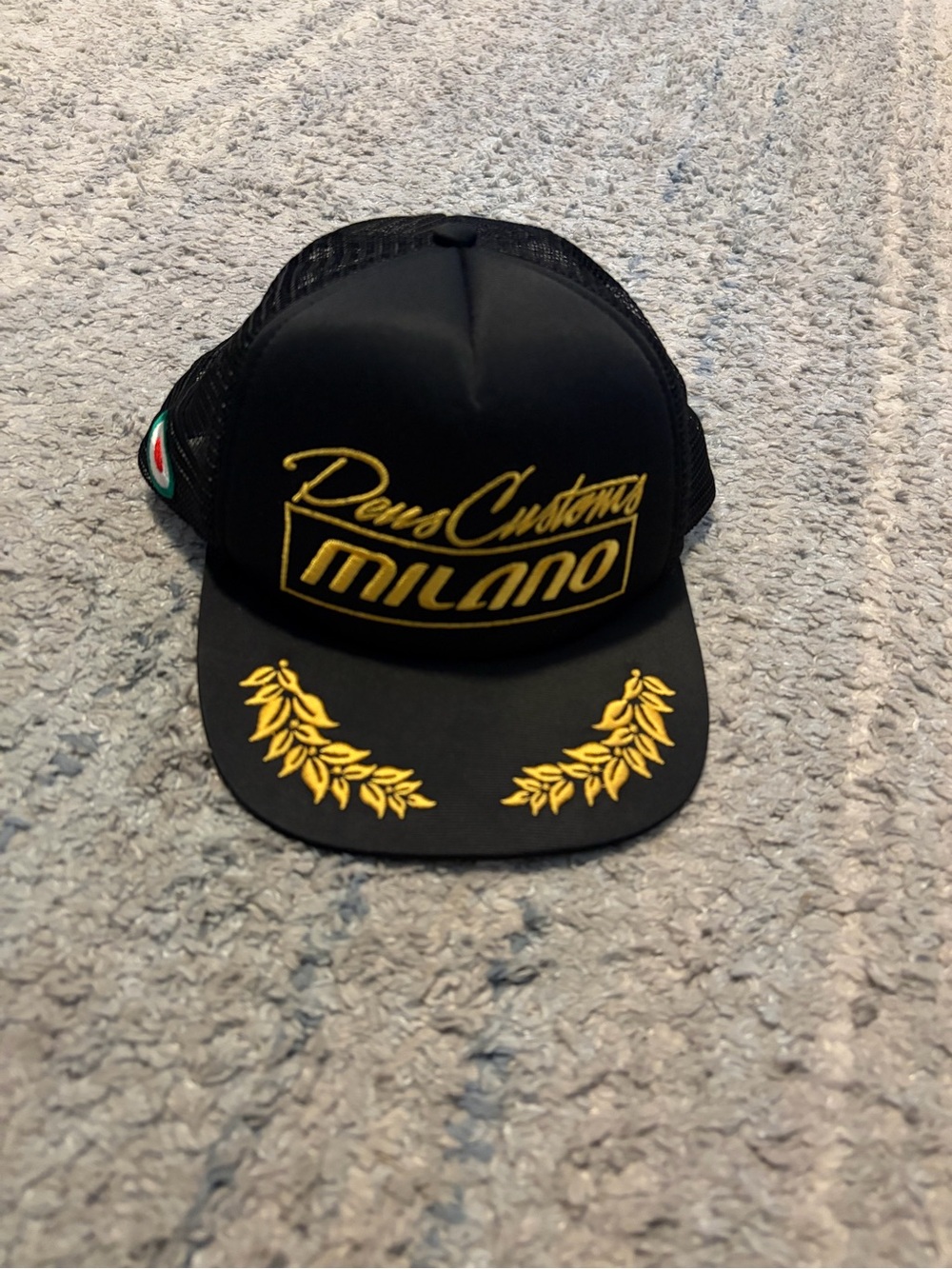 Deus Ex Machina Milano Trucker Hat Cap Snapback Black Gold Laurel Leaf Scrambler